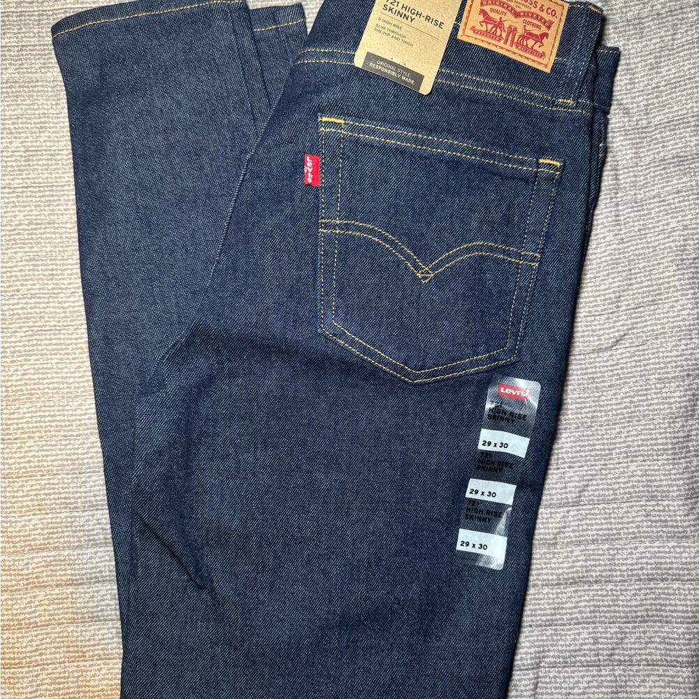 Levi's Women  Blue Jeans